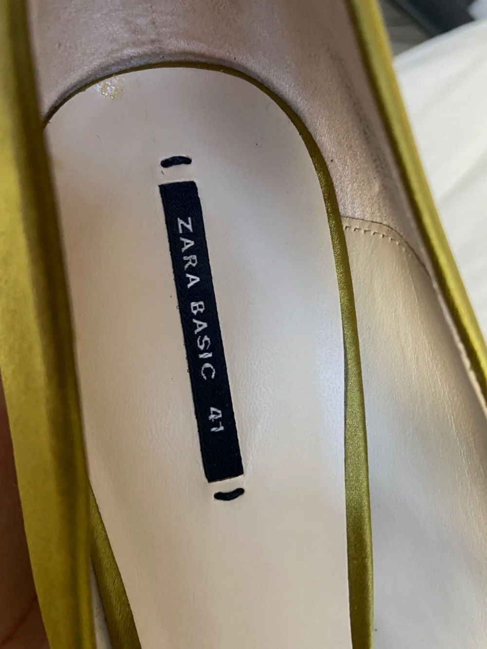 Vintage Zara Basic Collection Olive Green Satin Heels with Bow - 41 - Picture 6 of 6